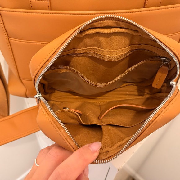 Monos Metro Duffel - Picture 9 of 10